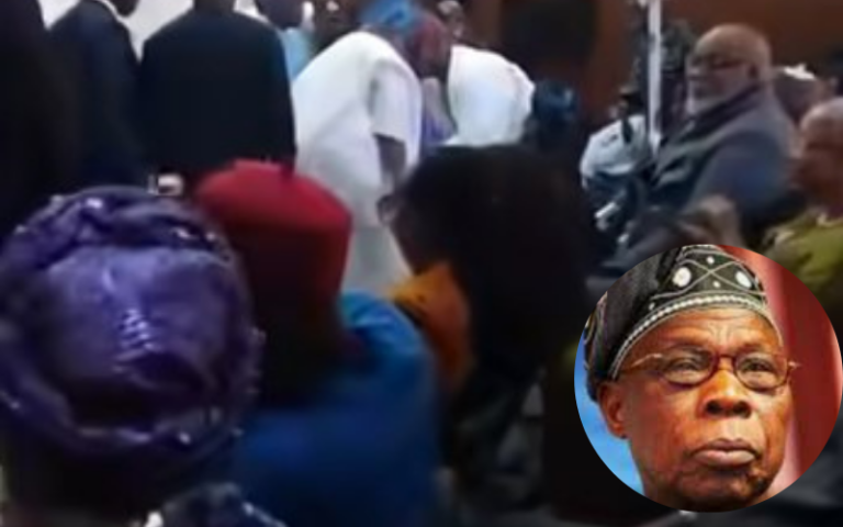 Obasanjo Tells Adeleke to 'Sit Down' at Event
